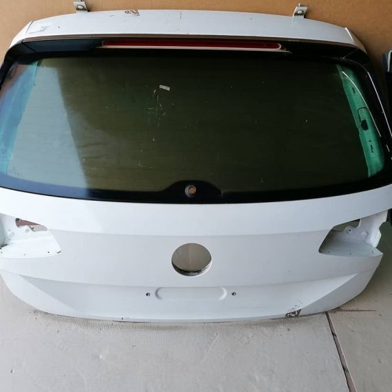 VW Passat B8 Combi 2018 Hayon gol