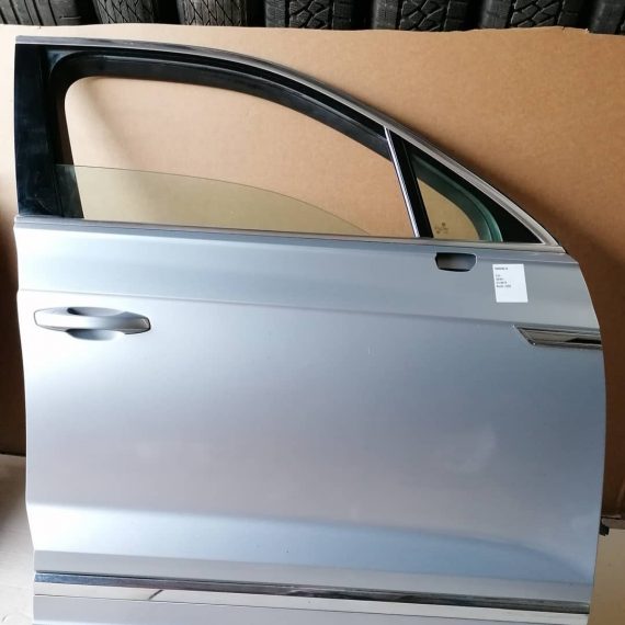 VW Touareg lll Usi fata-spate