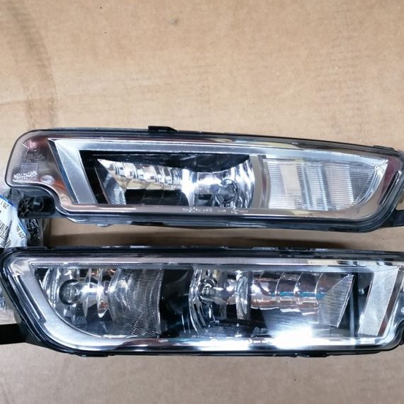 VW Passat B8 2015-2017 Proiector ceata stanga-dreapta