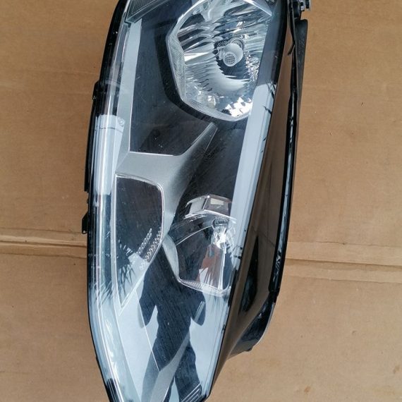 VW Golf Vll Far stanga halogen