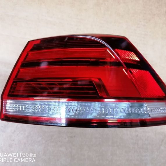 VW Golf Vll Combi Tripla led dreapta caroserie