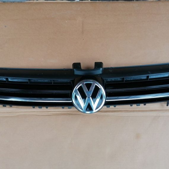 VW Golf Vll Grila bara fata cu emblema