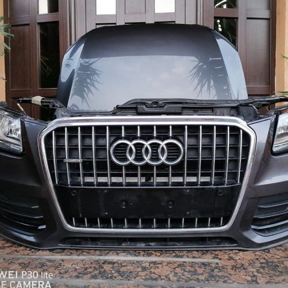 Fata completa Audi Q5 8R 2013