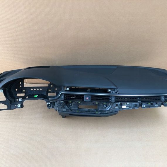 Plansa bord Audi A4 B9 8W 2016-2019