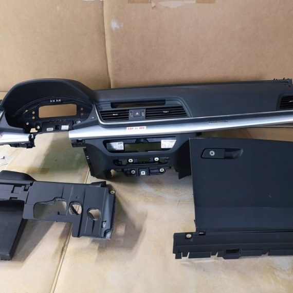 Plansa bord completa audi Q5 FY 2019